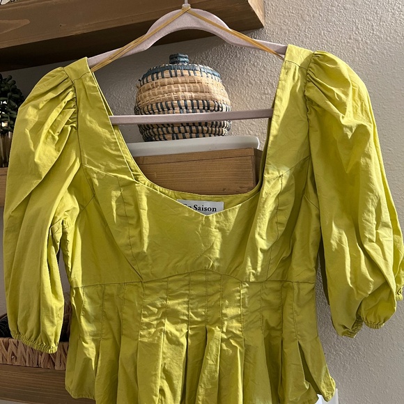 EN Saison Puff Sleeve Top - Picture 1 of 3